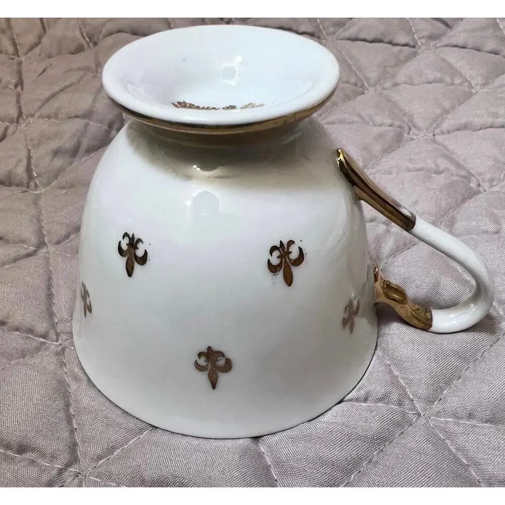 4 pcs. Vintage Fleur De Lis 3512 Gold Tea Cup and Luncheon Plate Set by Lefton.